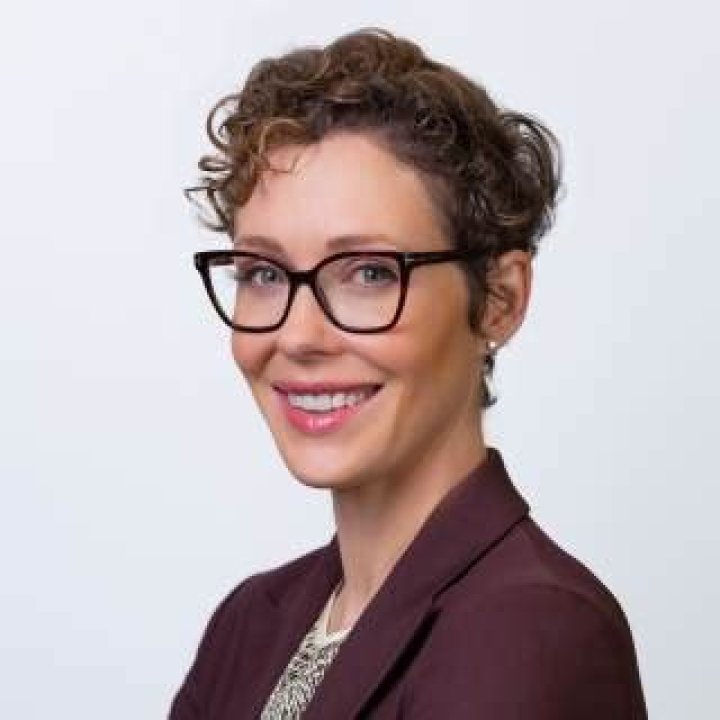 Dr. Amber Leis, MD – Orange, CA