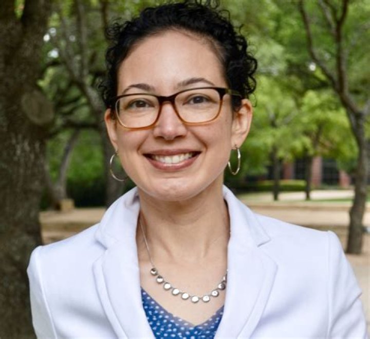 Dr. Ariel Chavez, MD – Chicago, IL