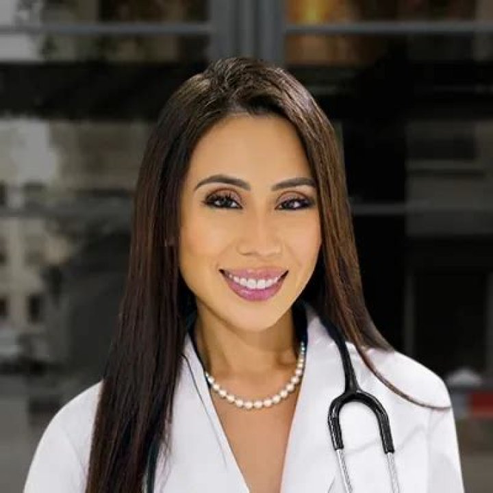 Dr. Carmen Molina, MD – Hialeah, FL