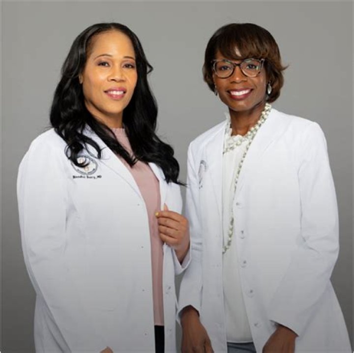 Dr. Erin Warren, MD – Southfield, MI