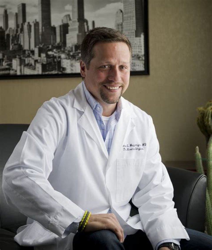 Dr. Julian Armstrong, MD – Benbrook, TX