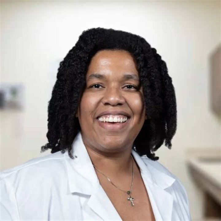 Dr. Leamor Buenaseda, MD – Raeford, NC