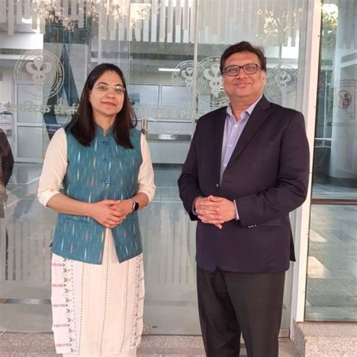 Dr. Maneesh Gupta, MD – Everett, WA