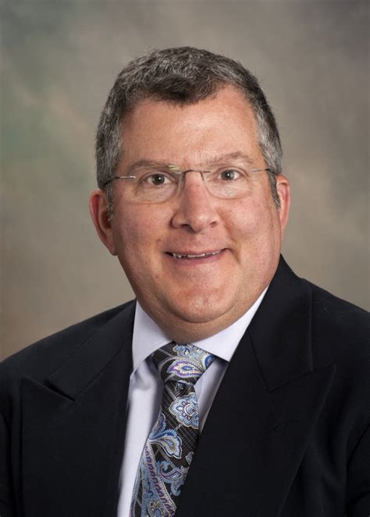 Dr. Sari Weinstein, MD – Oceanside, NY