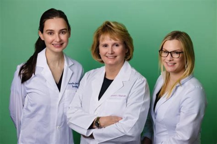 Dr. Susan Cavender, MD – Charleston, WV