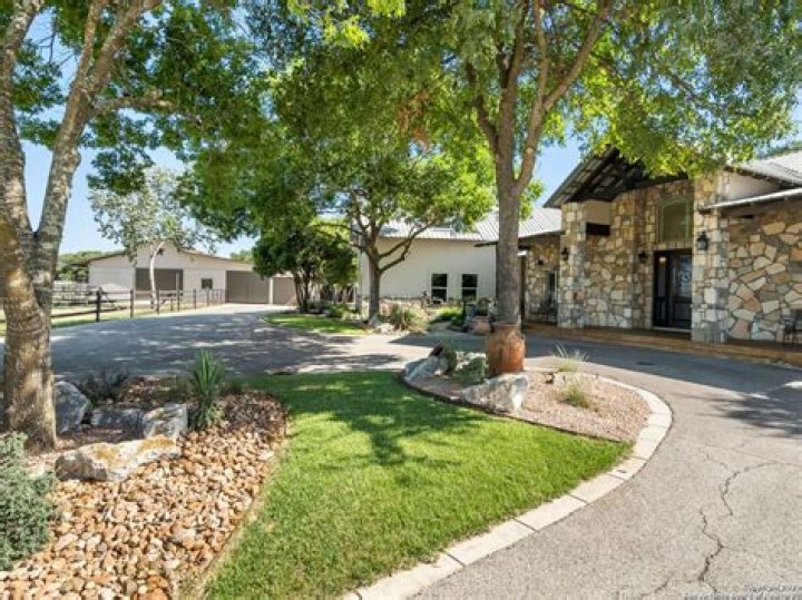 Dr. Victor Vela, MD – Fair Oaks Ranch, TX