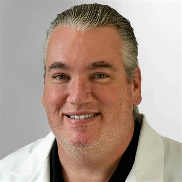 Dr. William Dolan III, MD – Mountain View, CA